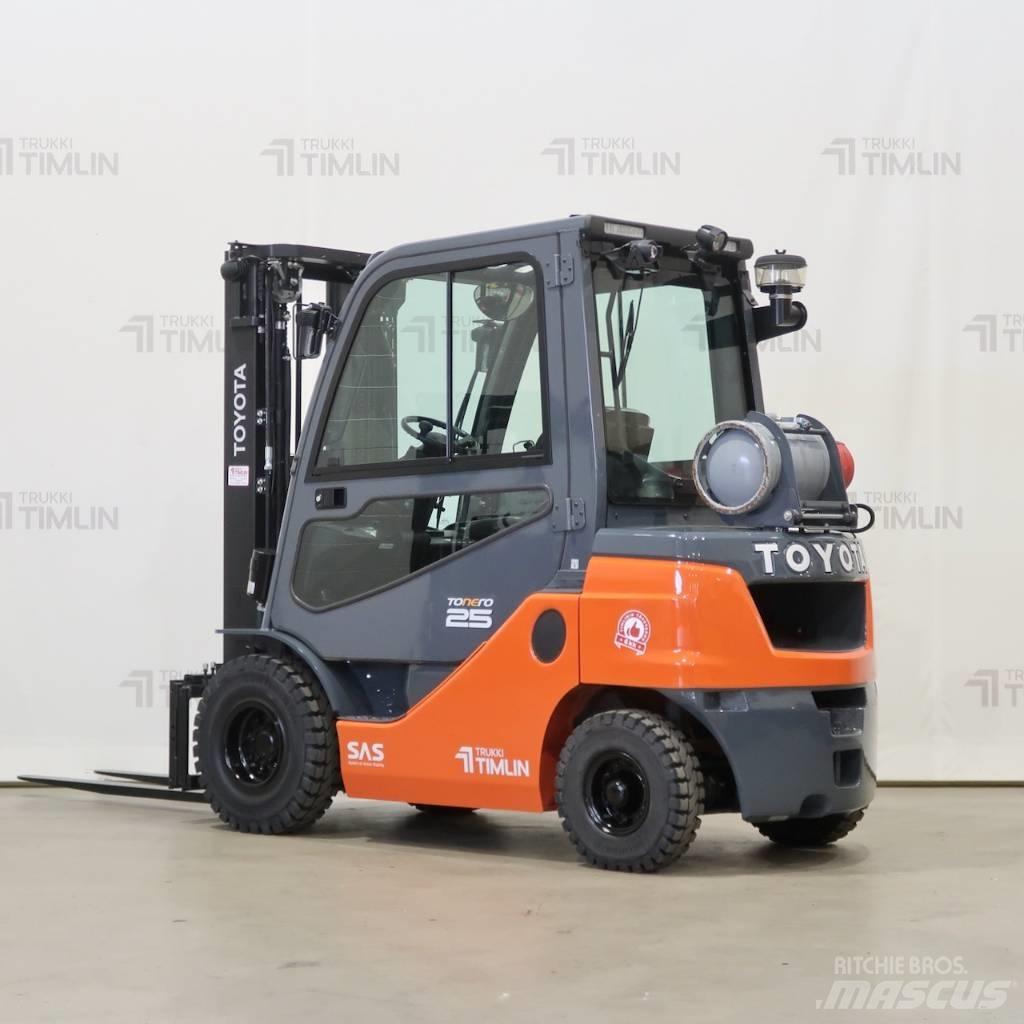 Toyota 02-8FGF25 LPG trucks