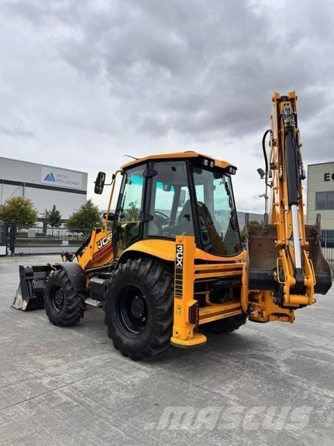 JCB 3 CX PRO Backhoe