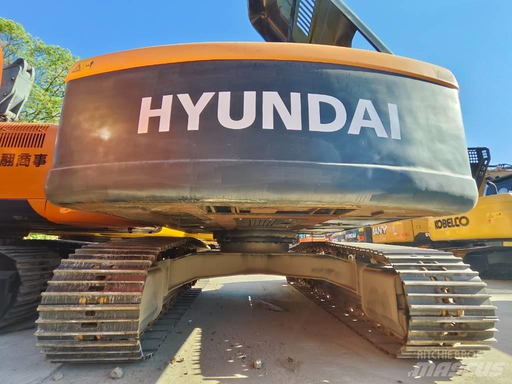Hyundai Robex 220 LC Crawler excavators