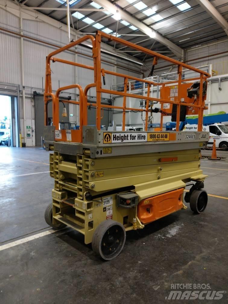 JLG ES 3246 Scissor lifts