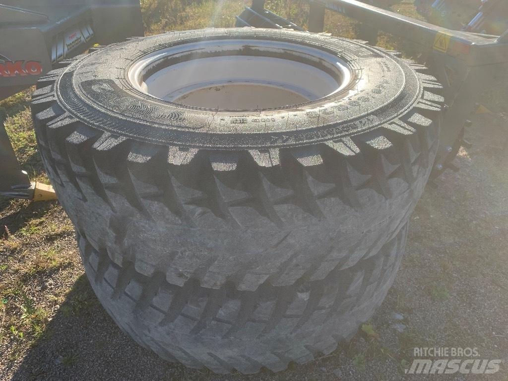 Nokian 16.9 R28 Tyres, wheels and rims