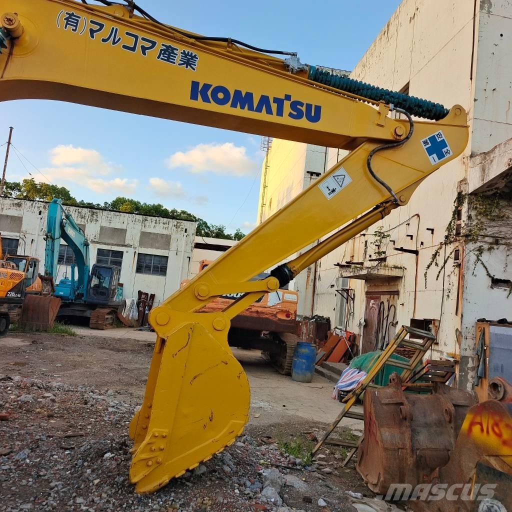 Komatsu PC 220-7 Crawler excavators