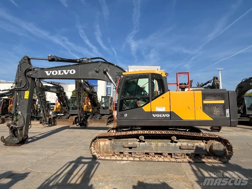Volvo EC220EL Crawler excavators