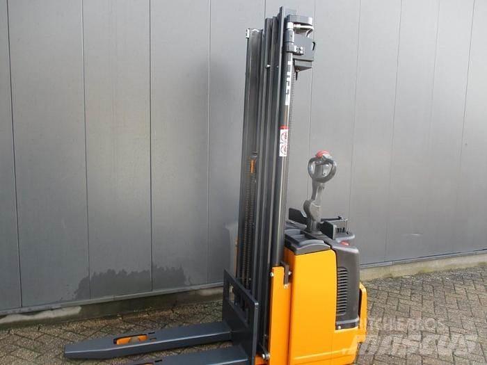 Still EGV S14 Pedestrian stacker