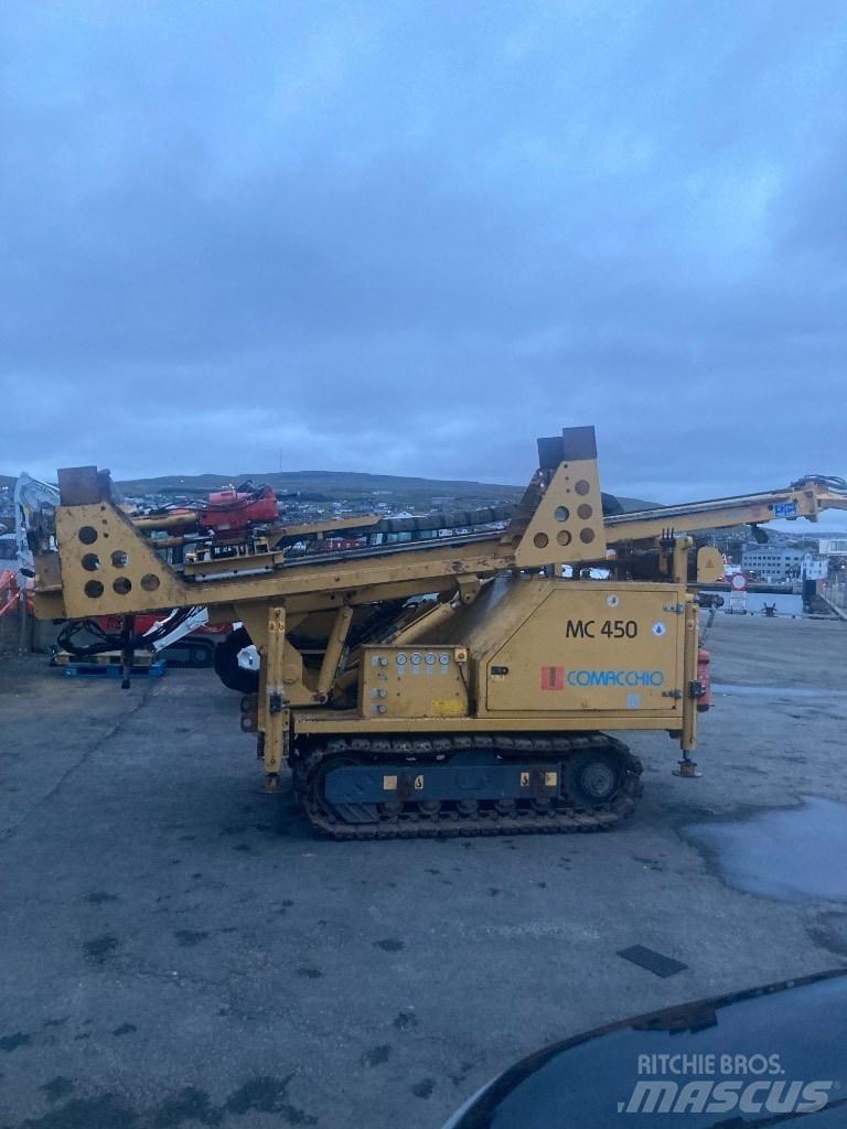 Comacchio MC 450 Waterwell drill rigs