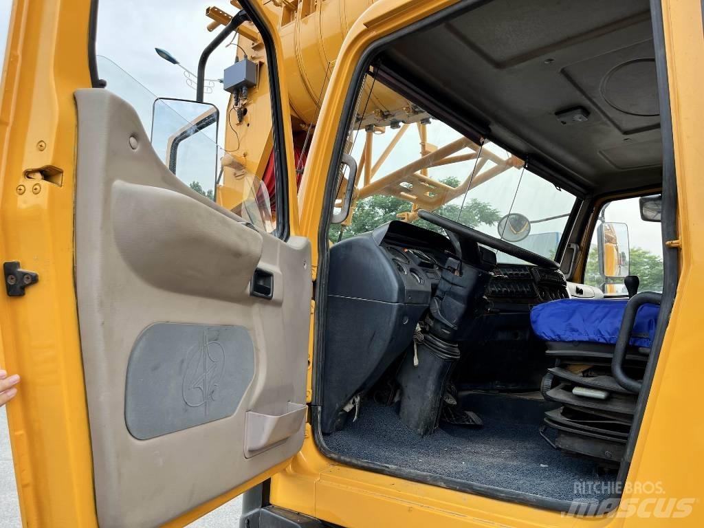 XCMG XCT100 All terrain cranes