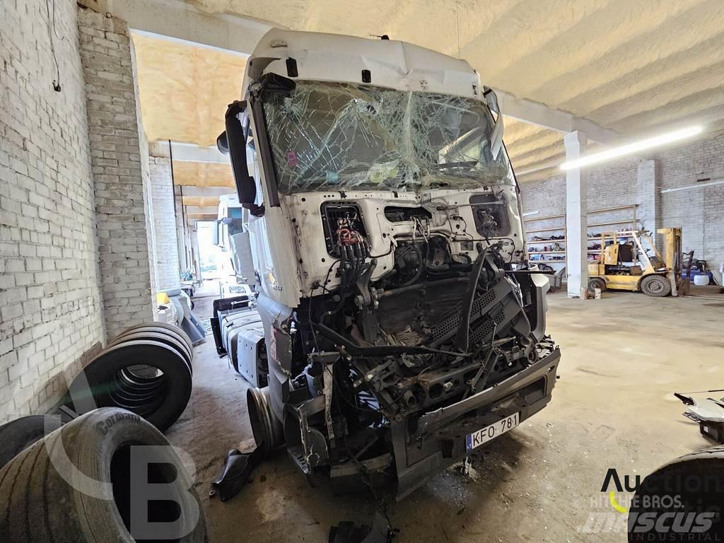 Mercedes-Benz 1845 Prime Movers