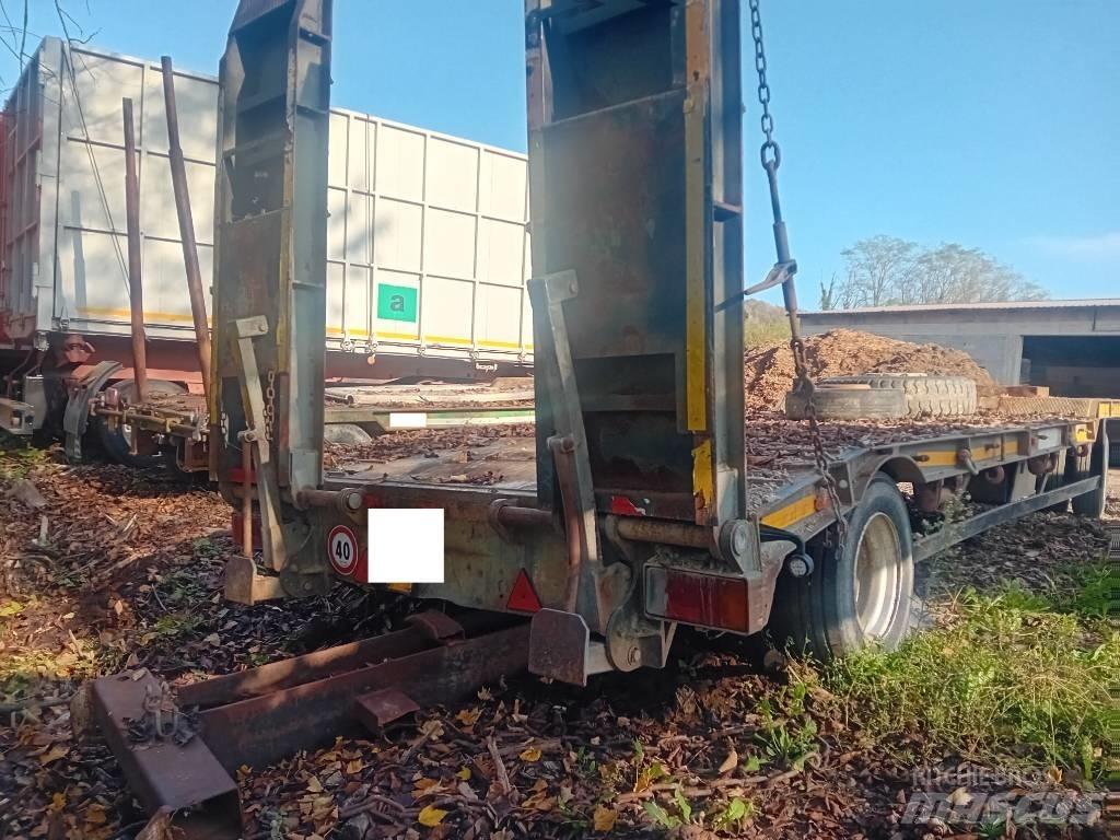 Bertoja Condor 200 Car carrier