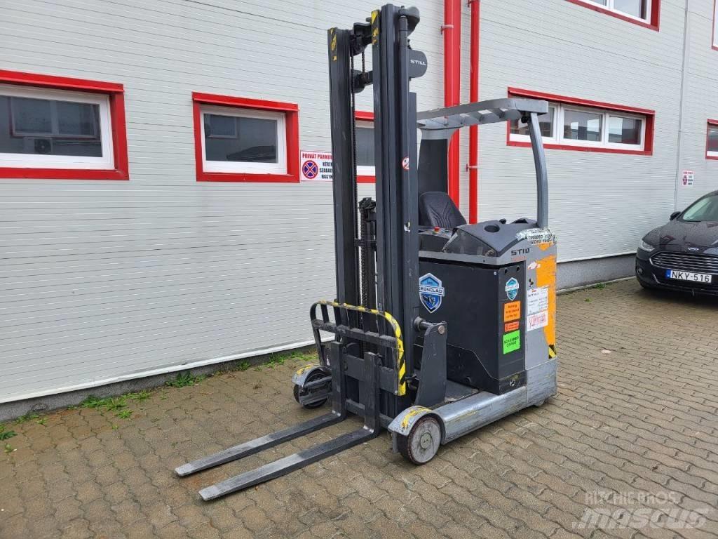 Still FMX 12 Reach truck