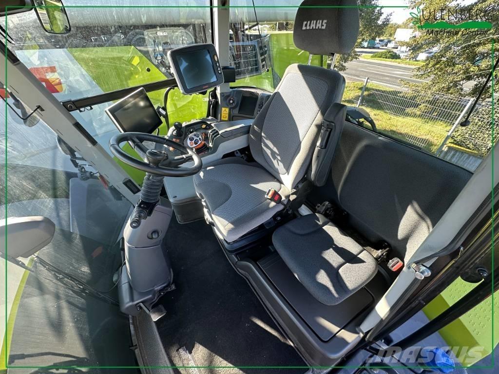 CLAAS Xerion 5000 VC Tractors