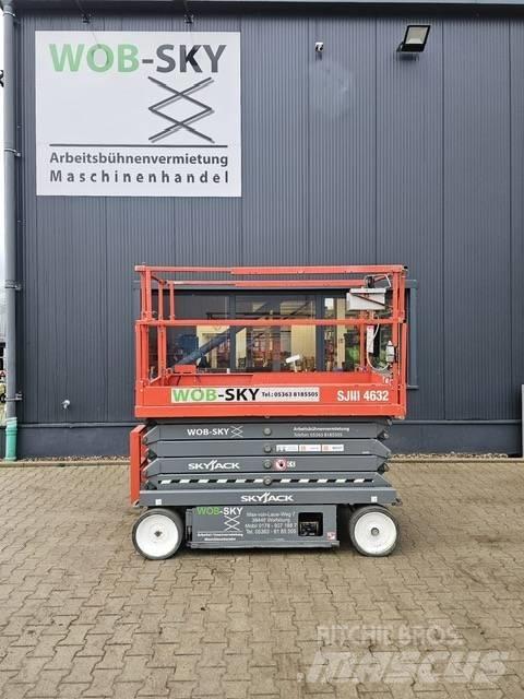 SkyJack SJIII 4632, Scissor lifts