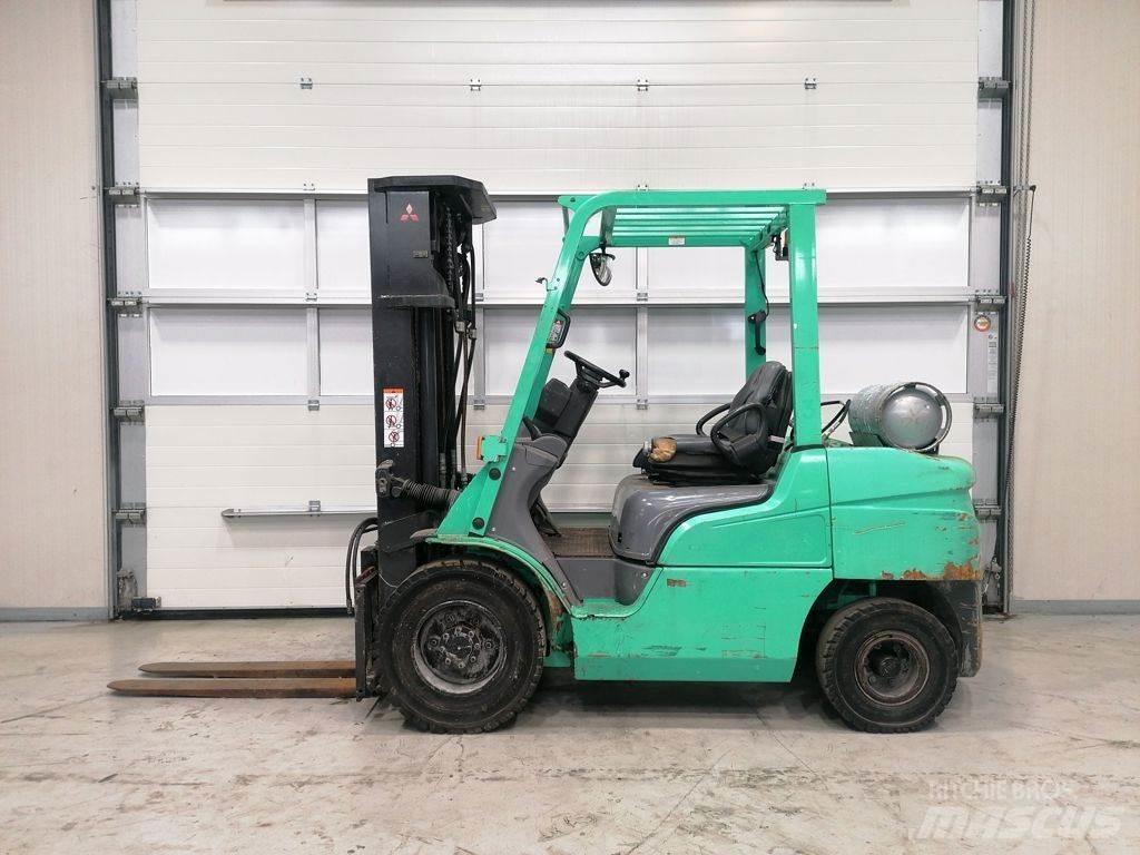 Mitsubishi FG35NT LPG trucks