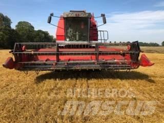 Massey Ferguson 36 Combine harvesters