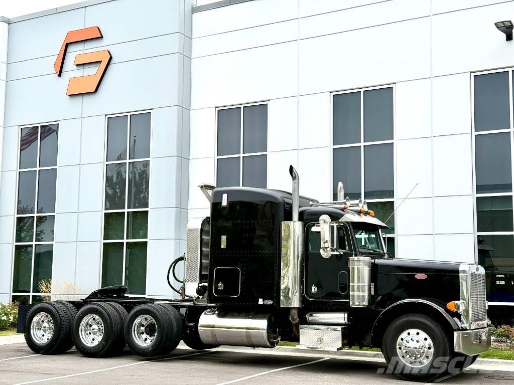 Peterbilt 379 Prime Movers