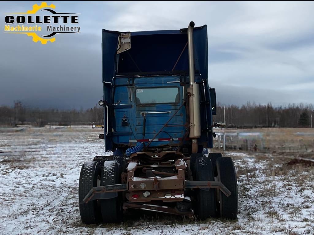 Volvo VNM Prime Movers