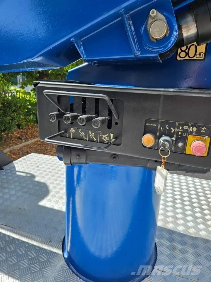 Socage DA 320 Truck mounted platforms