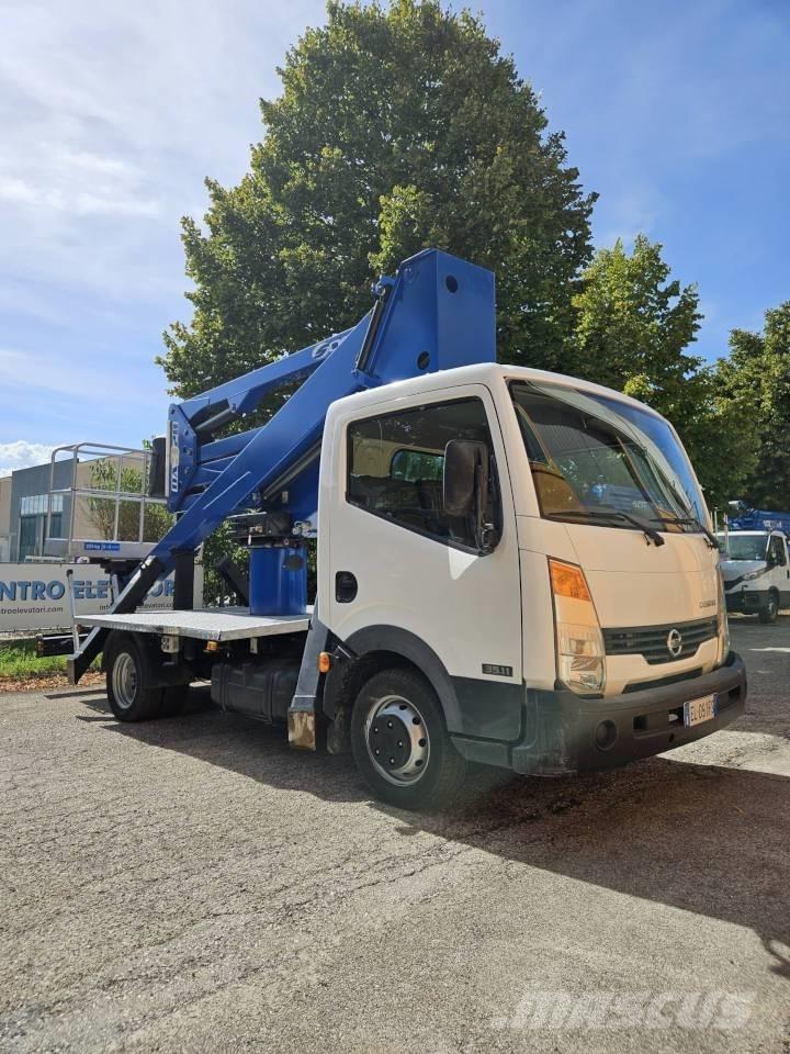 Socage DA 320 Truck mounted platforms