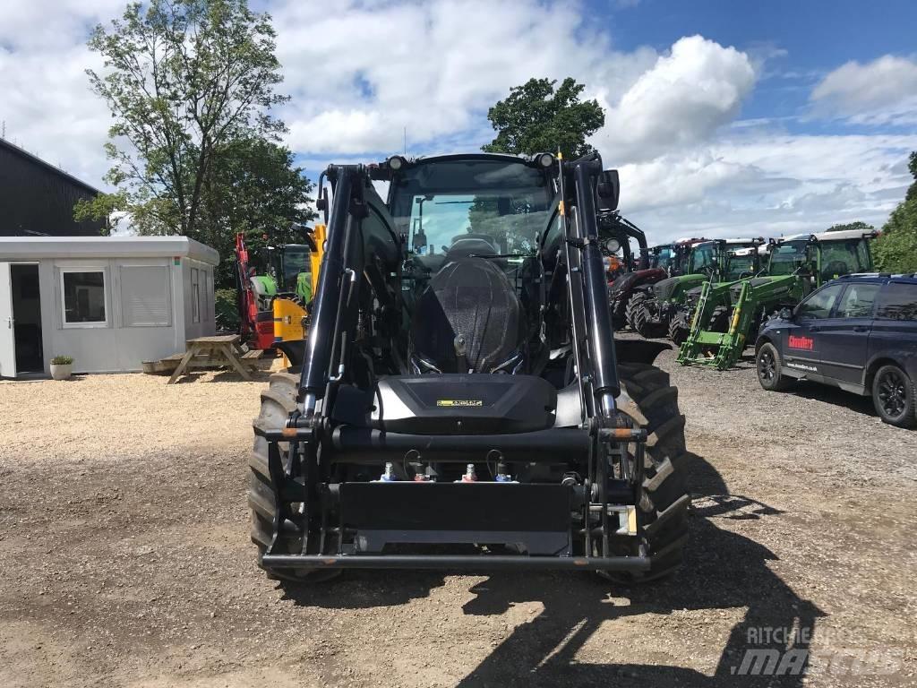 Valtra G 135 A Tractors