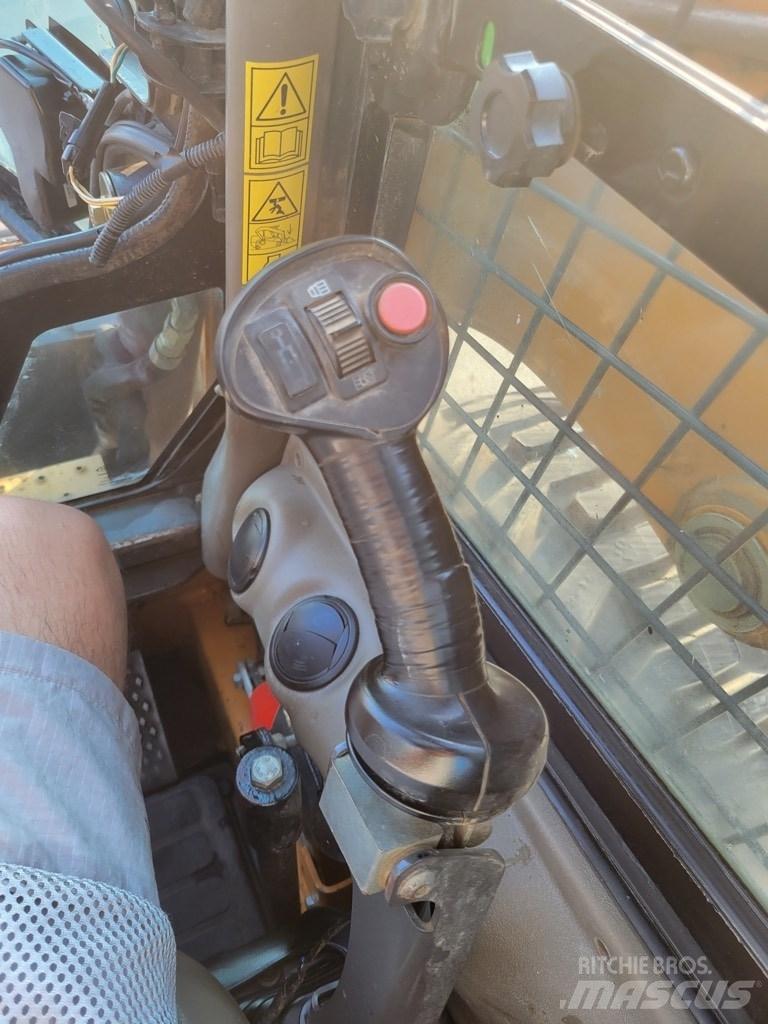 CASE SR 250 Skid steer loaders