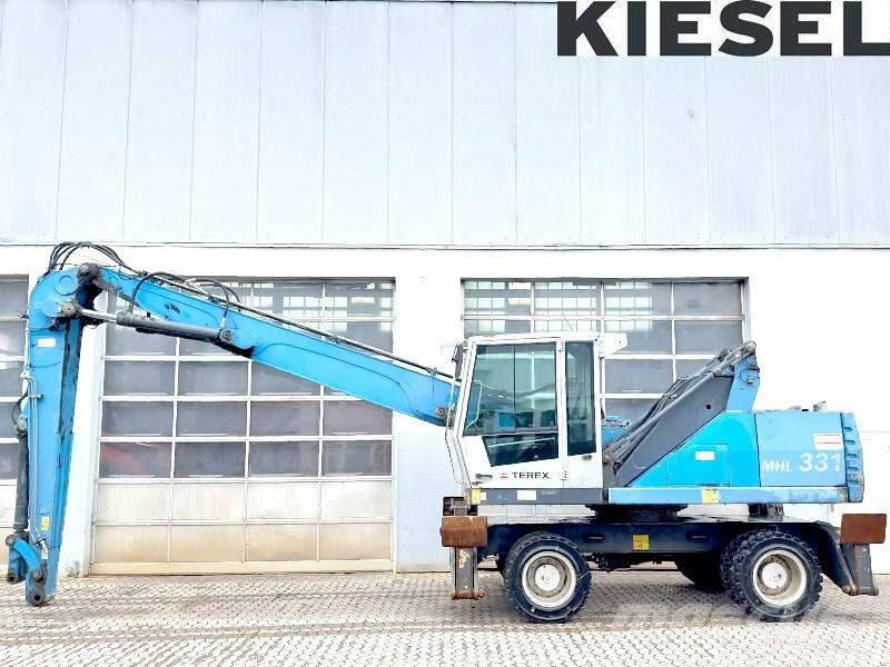 Fuchs MHL 331 D Waste / industry handlers