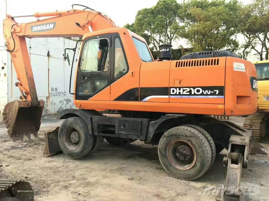 Doosan DH210W-7 Wheeled excavators
