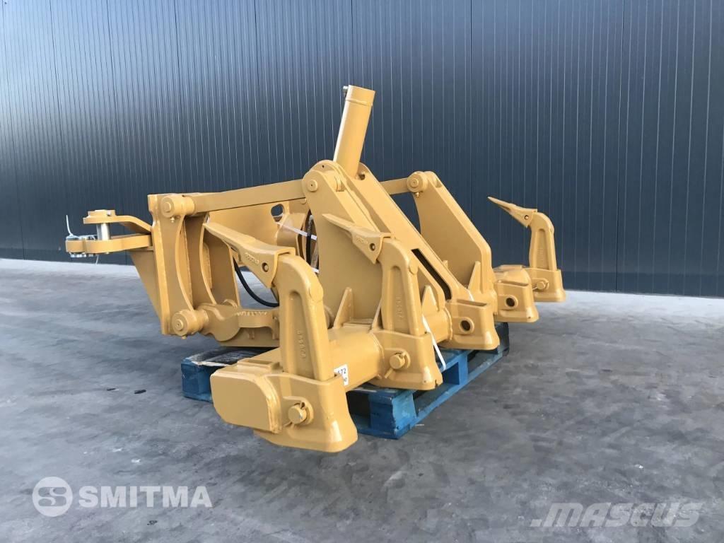 CAT 120M2 Scarifiers