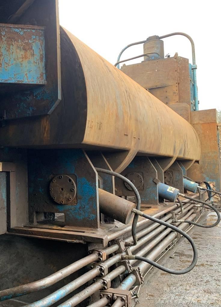 Taurus TS852 Industrial balers
