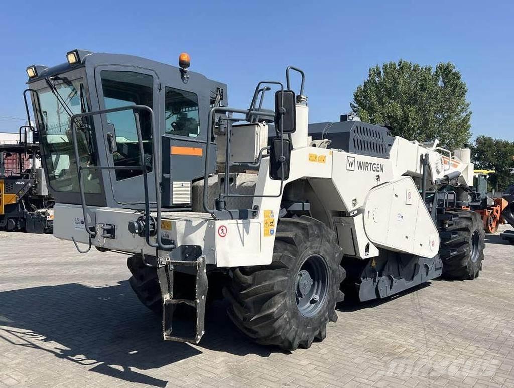 Wirtgen WR 2400 Asphalt recycling