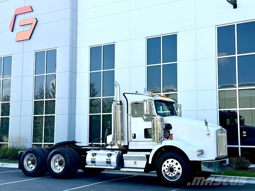 Kenworth T 800 Prime Movers