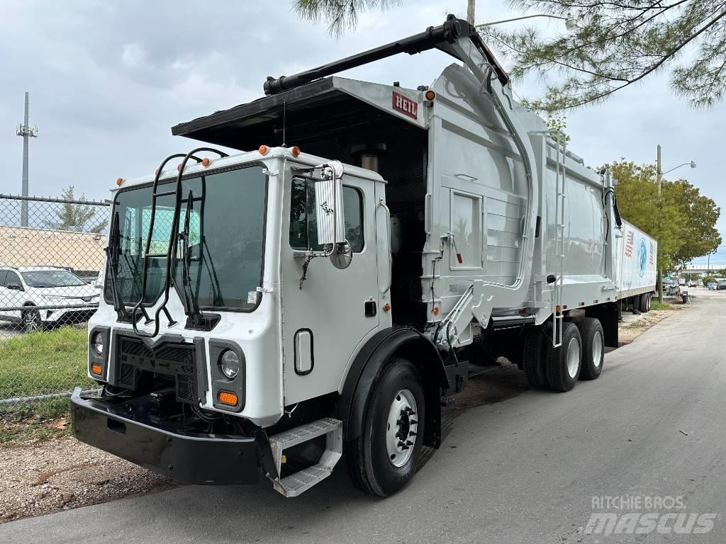 Mack MRU Waste trucks