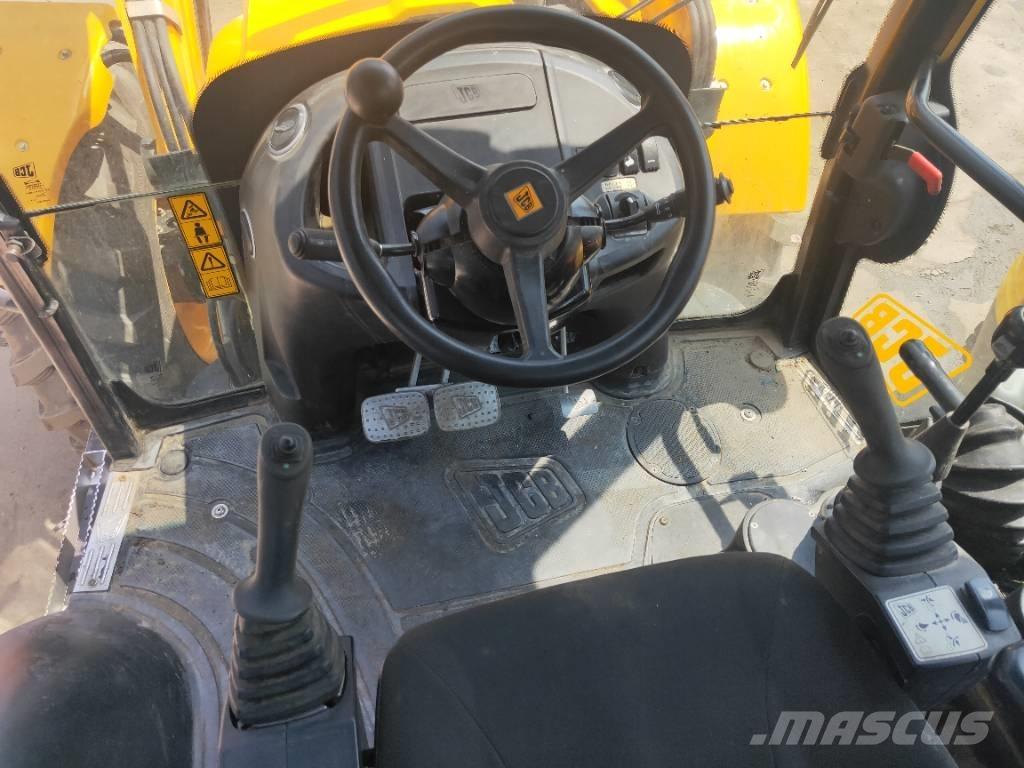 JCB 4CX Backhoe