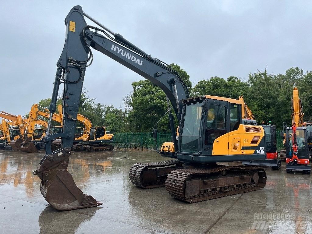 Hyundai HX140L Crawler excavators