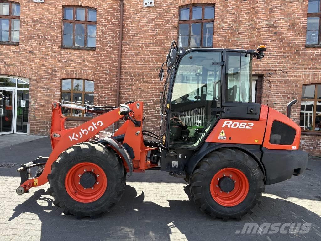 Kubota R 082 Wheel loaders