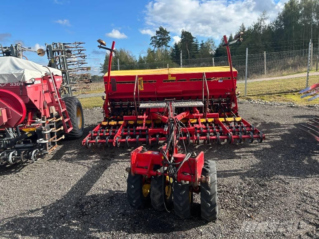Väderstad Rapid400C Drills