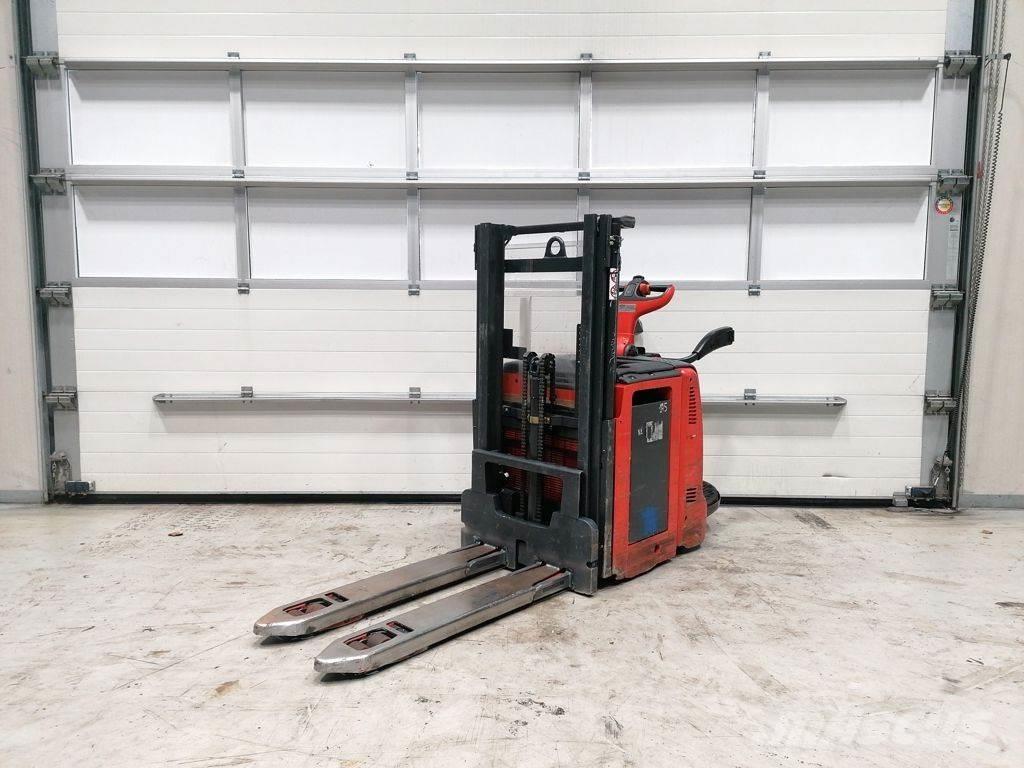 Linde D12AP Pedestrian stacker