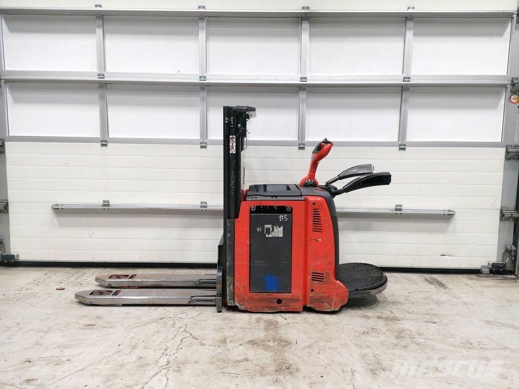 Linde D12AP Pedestrian stacker