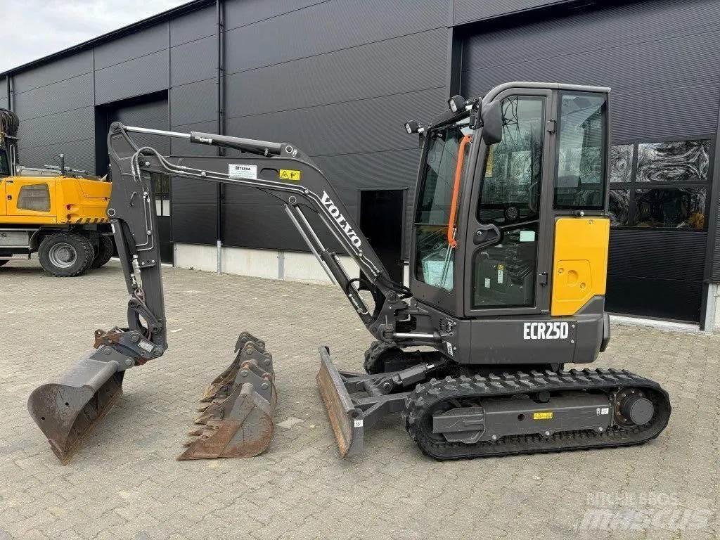 Volvo ECR25D Mini excavators < 7t (Mini diggers)