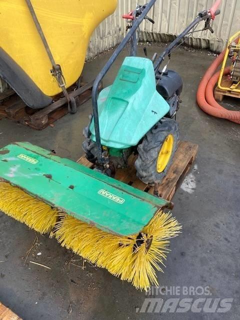 Ferrari MF 530 Sweepers