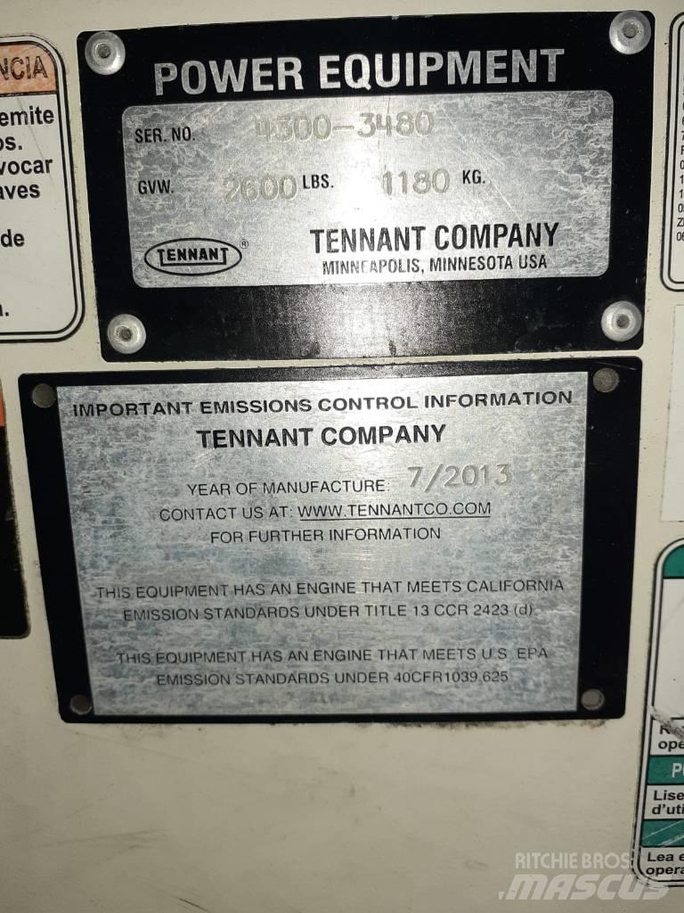 Tennant ATLV4300 Sweepers