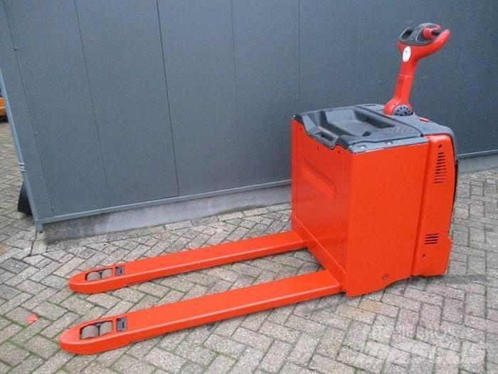 Linde T30 Low lifter