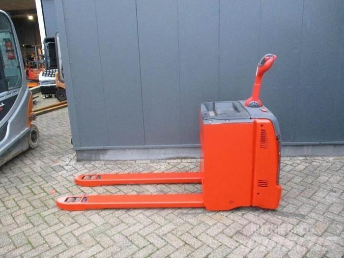 Linde T30 Low lifter