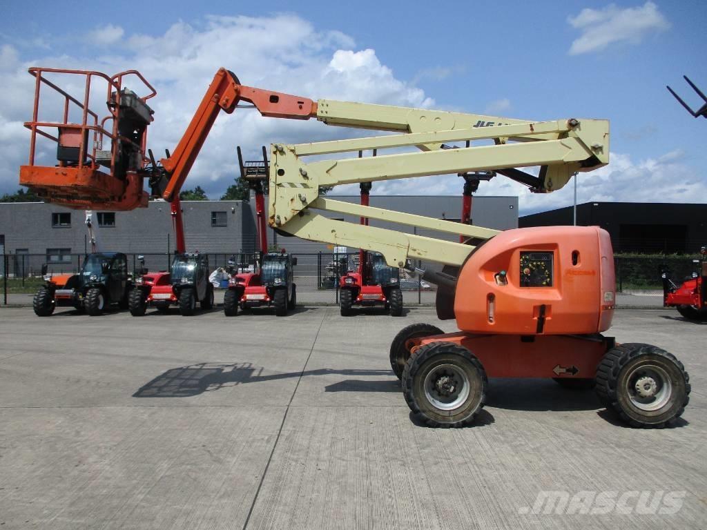 JLG 450 AJ (193) Compact self-propelled boom lifts