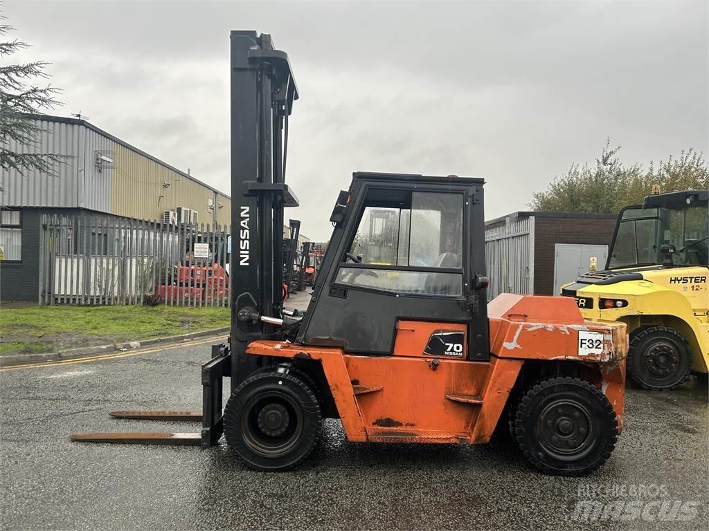 Nissan 20ZVF05H70U Diesel trucks