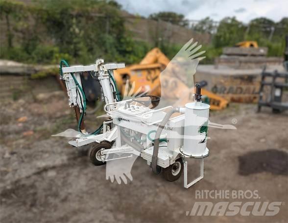  MINNICH A2C Concrete accessories