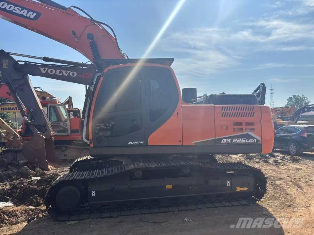 Doosan DX 225 LCA Mini excavators  7t - 12t