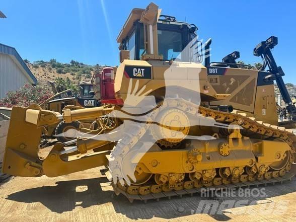 CAT D8T Crawler dozers