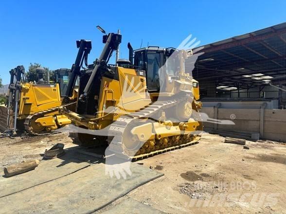CAT D8T Crawler dozers
