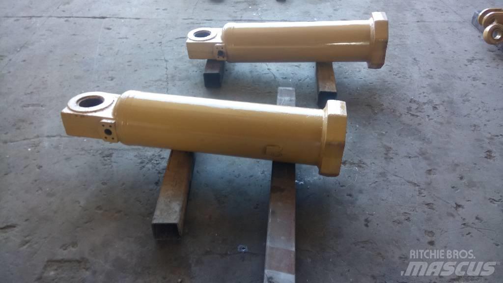 CAT 988 B Hydraulics