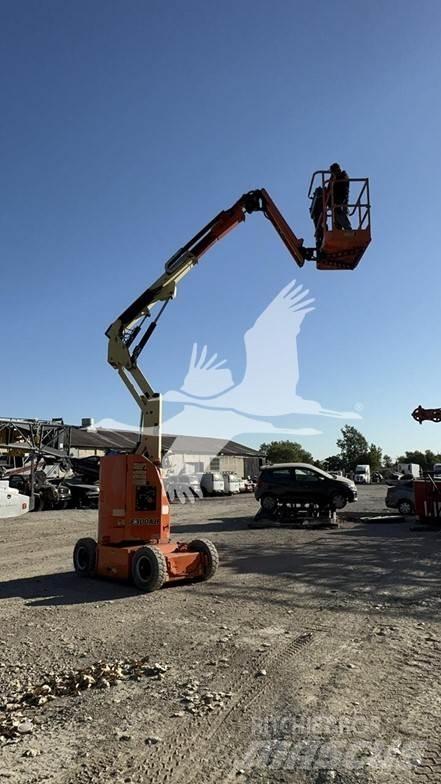 JLG E300AJP Articulated boom lifts
