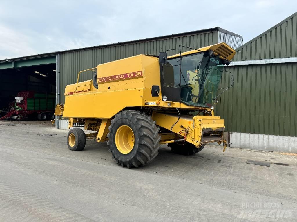 New Holland TX 36 Combine harvesters